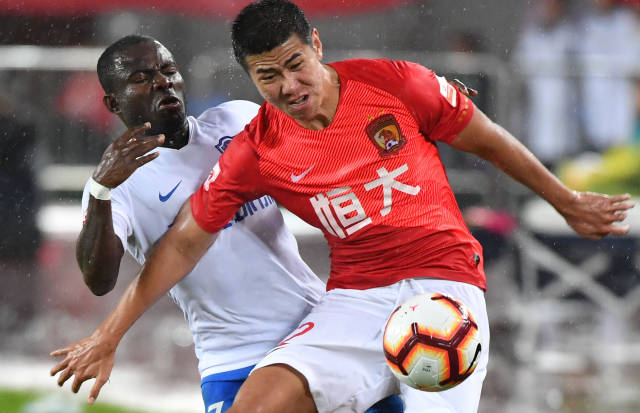 莎莎用一记 莎莎用一记